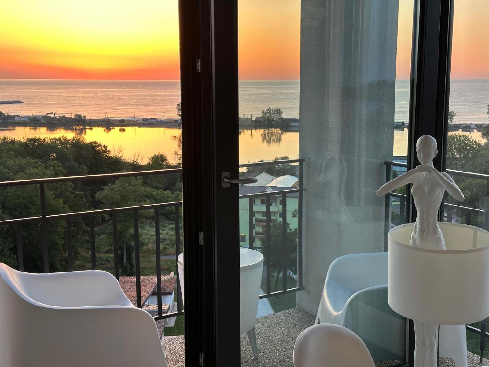 Donna Alba Seaview Penthouse, Casa Ta De Pe Plaja Διαμέρισμα Neptun Εξωτερικό φωτογραφία